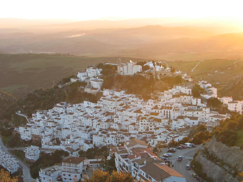 Ddg Retreat Hotel Casares Buitenkant foto