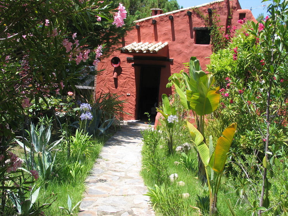 Ddg Retreat Hotel Casares Buitenkant foto