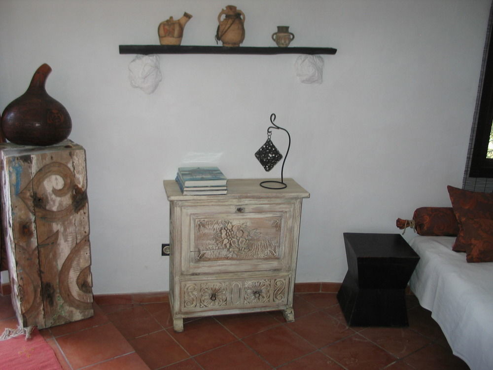 Ddg Retreat Hotel Casares Buitenkant foto