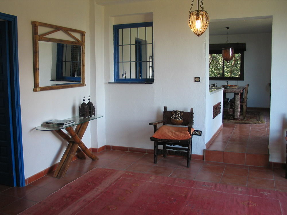 Ddg Retreat Hotel Casares Buitenkant foto