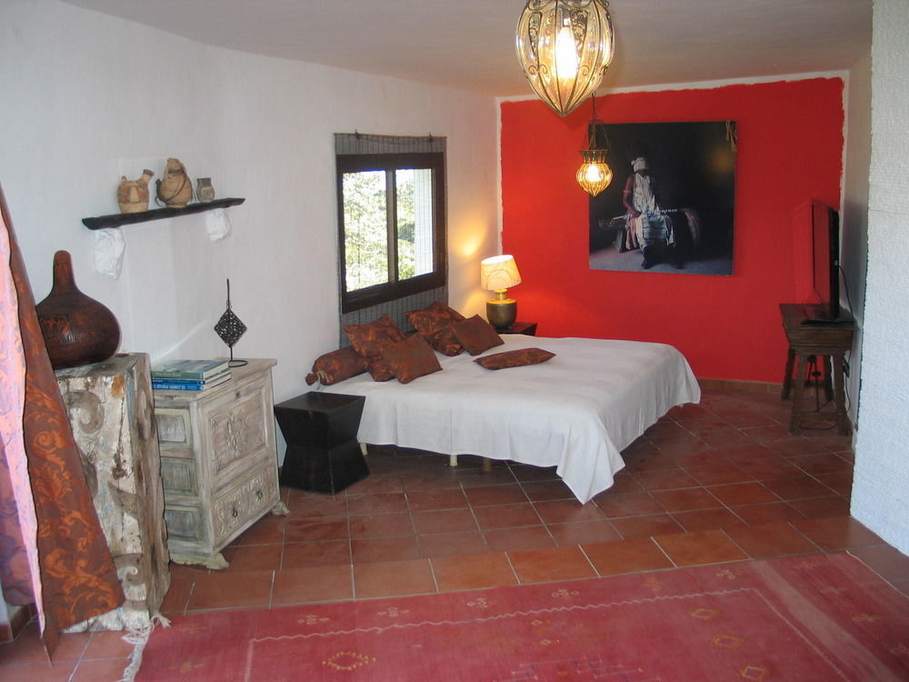 Ddg Retreat Hotel Casares Buitenkant foto