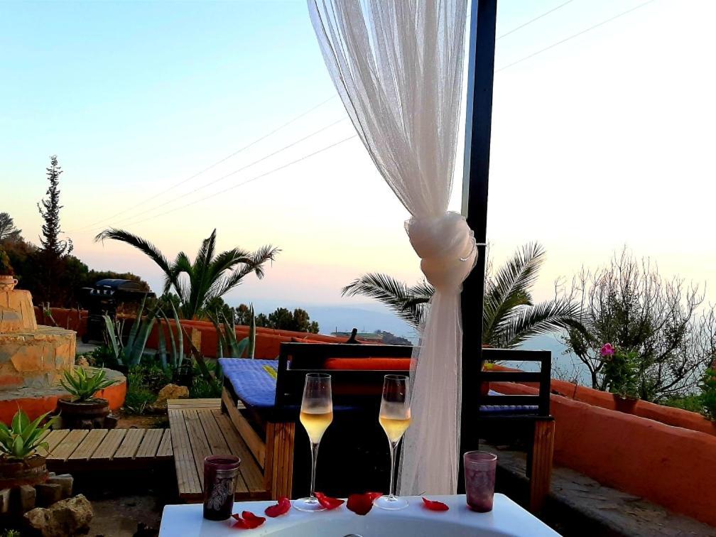 Ddg Retreat Hotel Casares Buitenkant foto
